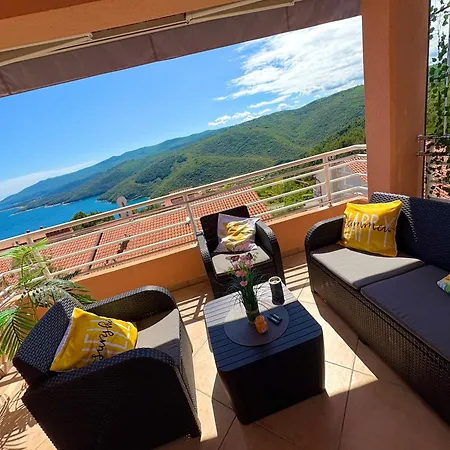 アパート Teleferica